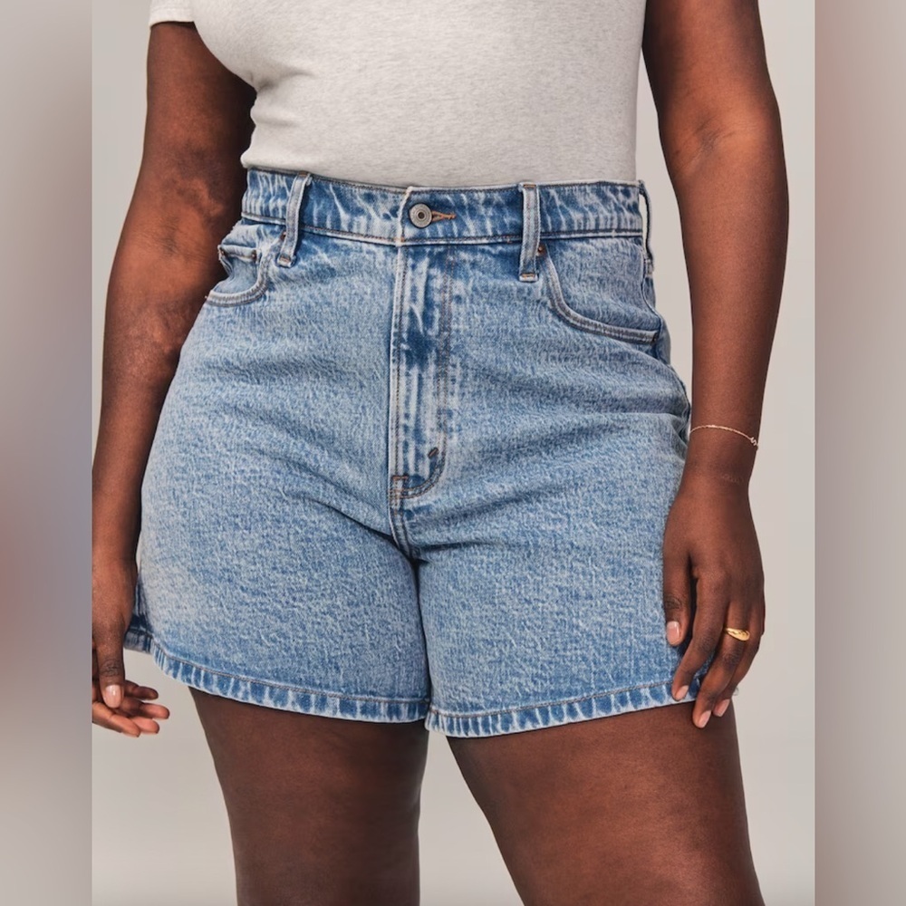 Abercrombie & Fitch The Dad Short High Rise Curve Love Medium Wash Size 37|24